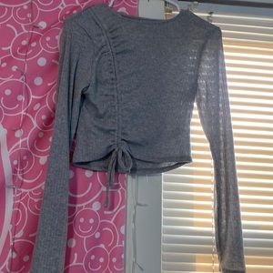 My friend gave me this shirt for my birthday and i don’t like it on me